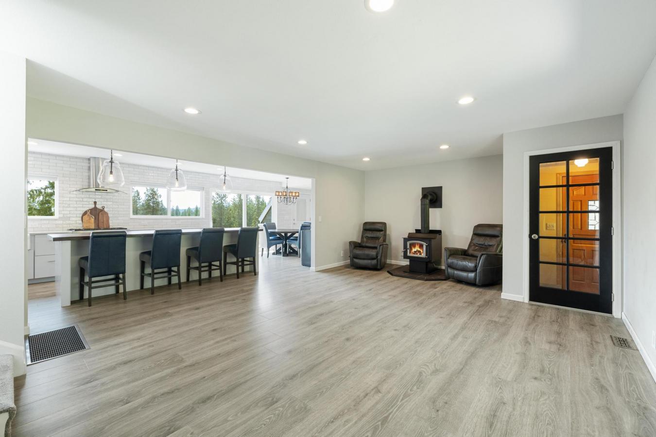 41 Pineridge Road, Sandpoint, ID, 83864, United States, 4 Bedrooms Bedrooms, ,2 BathroomsBathrooms,Residential,For Sale,41 Pineridge Road,1579311