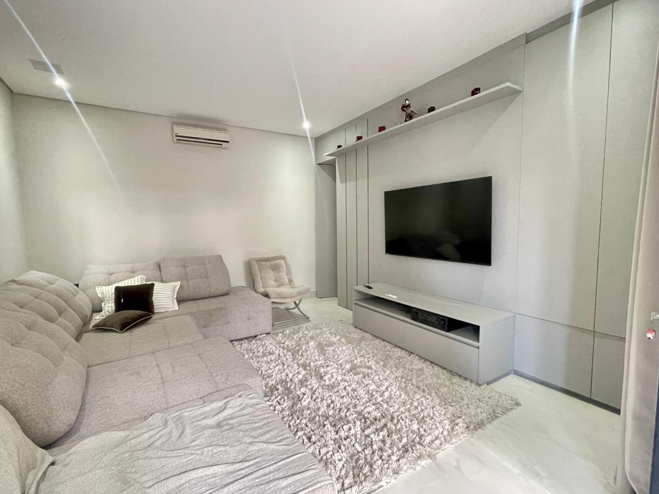 Rua Cinquenta e Cinco 45, Guaruja, SP, 11445-580, Brazil, 5 Bedrooms Bedrooms, ,7 BathroomsBathrooms,Residential,For Sale,Rua Cinquenta e Cinco 45,1582221