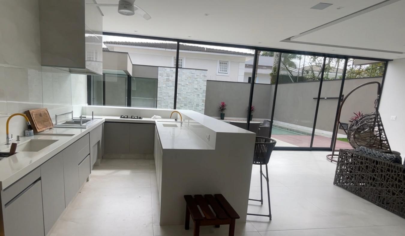 Rua Cinquenta e Cinco 45, Guaruja, SP, 11445-580, Brazil, 5 Bedrooms Bedrooms, ,7 BathroomsBathrooms,Residential,For Sale,Rua Cinquenta e Cinco 45,1582221