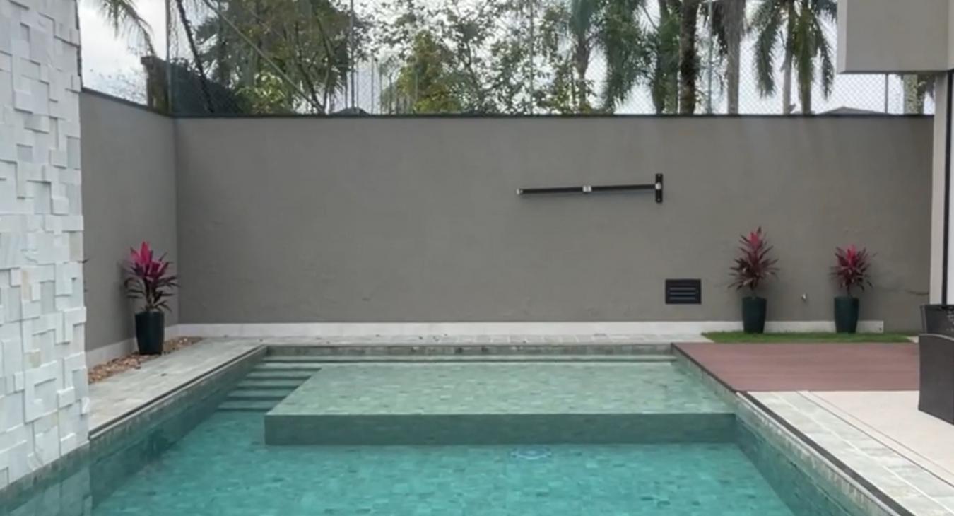 Rua Cinquenta e Cinco 45, Guaruja, SP, 11445-580, Brazil, 5 Bedrooms Bedrooms, ,7 BathroomsBathrooms,Residential,For Sale,Rua Cinquenta e Cinco 45,1582221