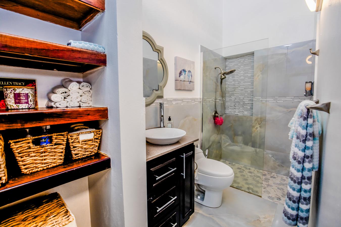 D-18 Calle 3, Urb. Villa De Luquillo, Luquillo, 00773, Puerto Rico, 4 Bedrooms Bedrooms, ,4 BathroomsBathrooms,Residential,For Sale,D-18 Calle 3, Urb. Villa De Luquillo,1584252