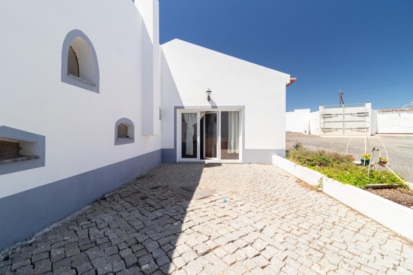Rua Principal 1, Beja, 7800-556, Portugal, 7 Bedrooms Bedrooms, ,6 BathroomsBathrooms,Residential,For Sale,Rua Principal 1,1584251