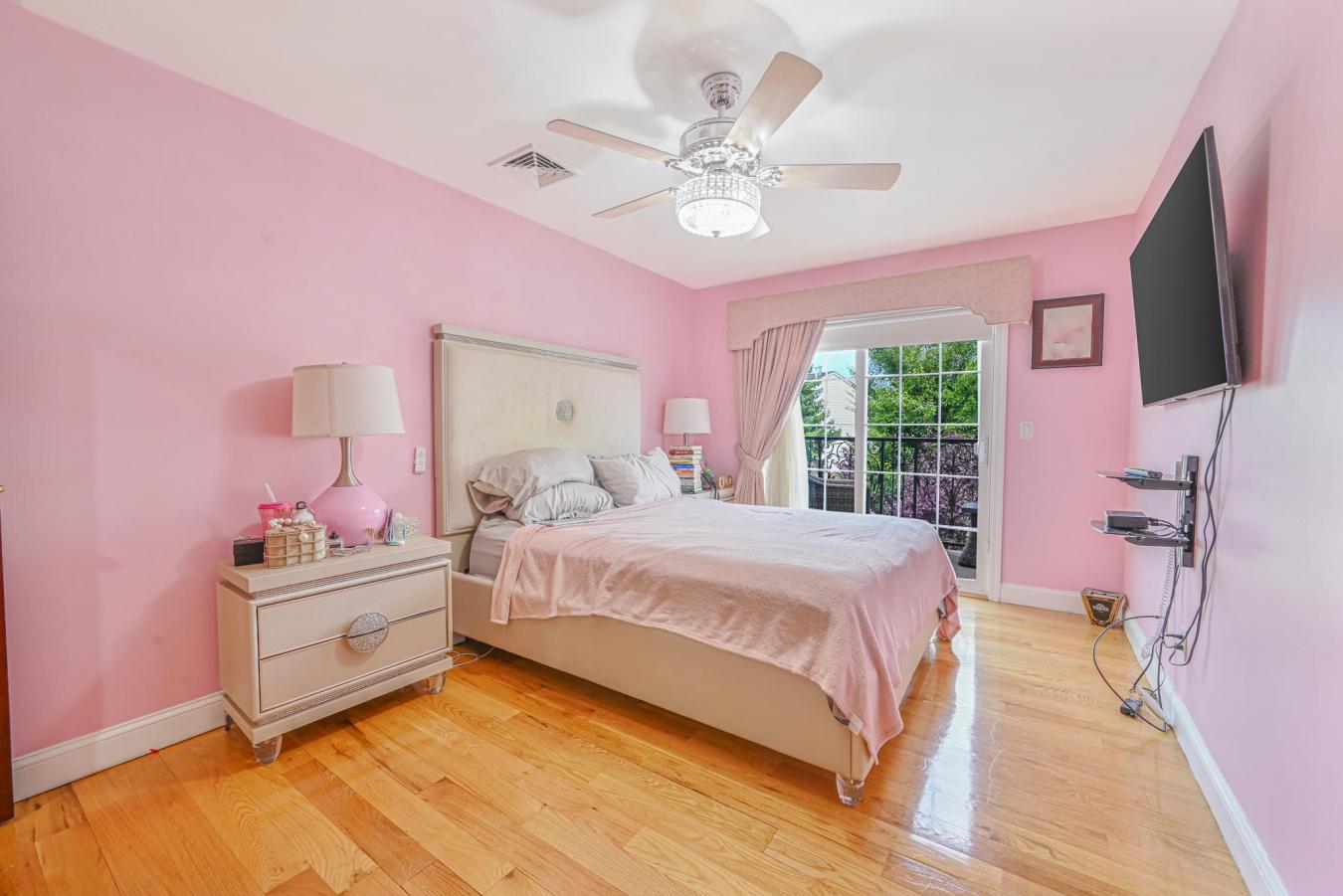 1056 North Drive, Merrick, New York, 11566, United States, 4 Bedrooms Bedrooms, ,3 BathroomsBathrooms,Residential,For Sale,1056 North Drive,1582206