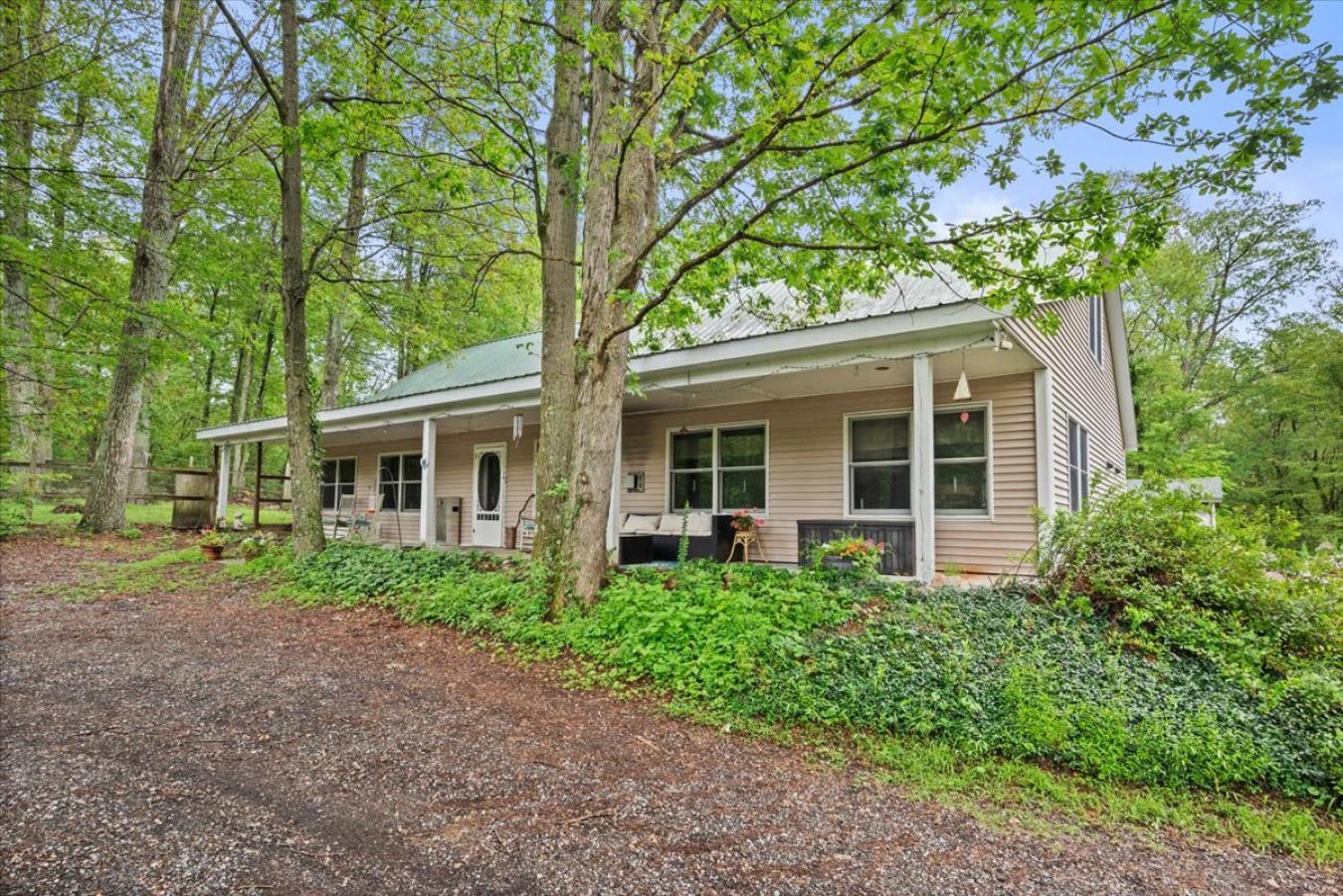 436 Roosa Gap Road, Bloomingburg, NY, 12721, United States, 4 Bedrooms Bedrooms, ,3 BathroomsBathrooms,Residential,For Sale,436 Roosa Gap Road,1582217