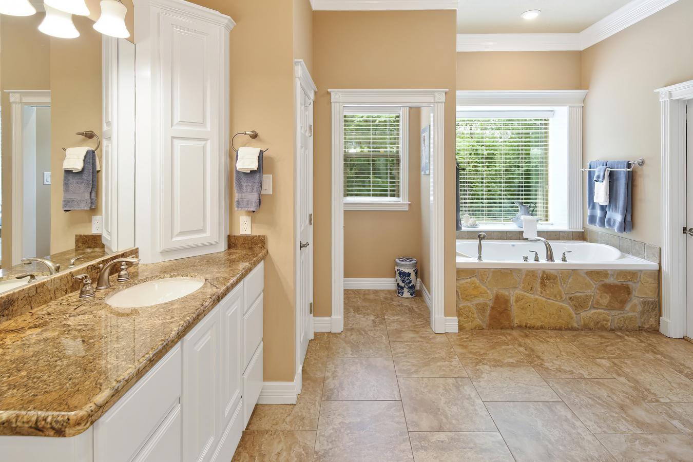 17899 Saddle Creek Drive, College Station, TX, 77845, United States, 5 Bedrooms Bedrooms, ,4 BathroomsBathrooms,Residential,For Sale,17899 Saddle Creek Drive,1584249
