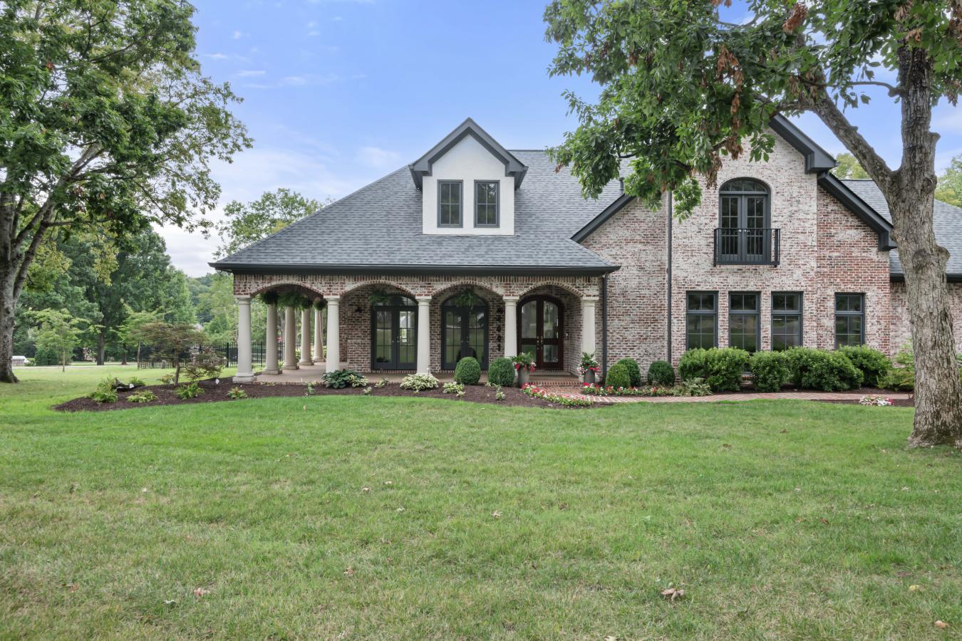 4001 Iroquois Avenue, Nashville, TN, 37205, United States, 5 Bedrooms Bedrooms, ,5 BathroomsBathrooms,Residential,For Sale,4001 Iroquois Avenue,1584241 4001 Iroquois Avenue, Nashville, TN, 37205, United States, 5 Bedrooms Bedrooms, ,5 BathroomsBathrooms,Residential,For Sale,4001 Iroquois Avenue,1584241