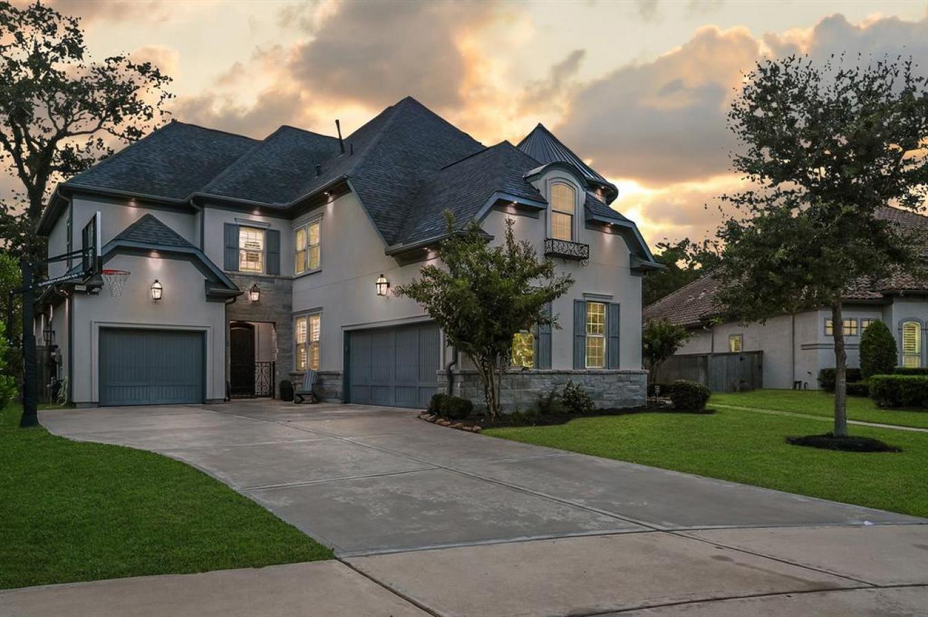 5515 Flyers Cove Lane, Sugar Land, TX, 77479, United States, 5 Bedrooms Bedrooms, ,5 BathroomsBathrooms,Residential,For Sale,5515 Flyers Cove Lane,1586071