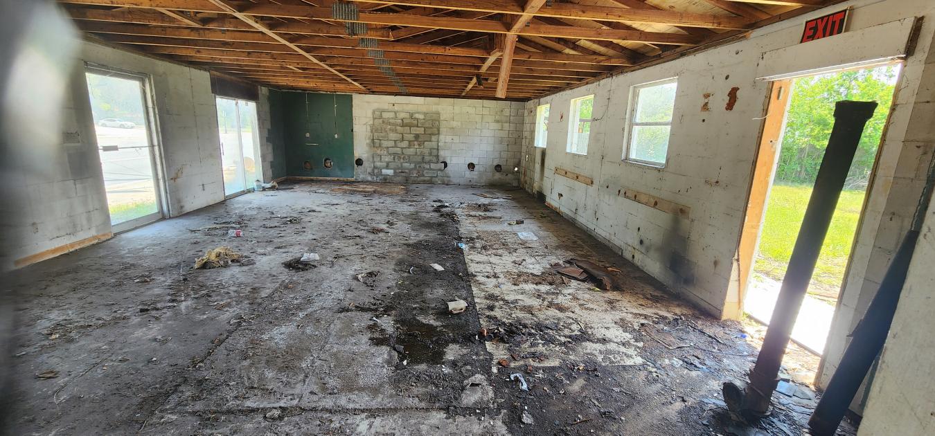 Right smack in the dead center of Baldwin, your future business locati – image 8
