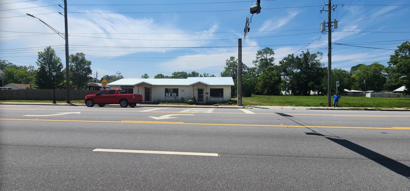 Right smack in the dead center of Baldwin, your future business locati – image 18