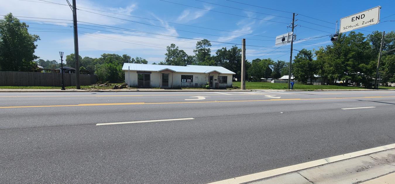Right smack in the dead center of Baldwin, your future business locati – image 19