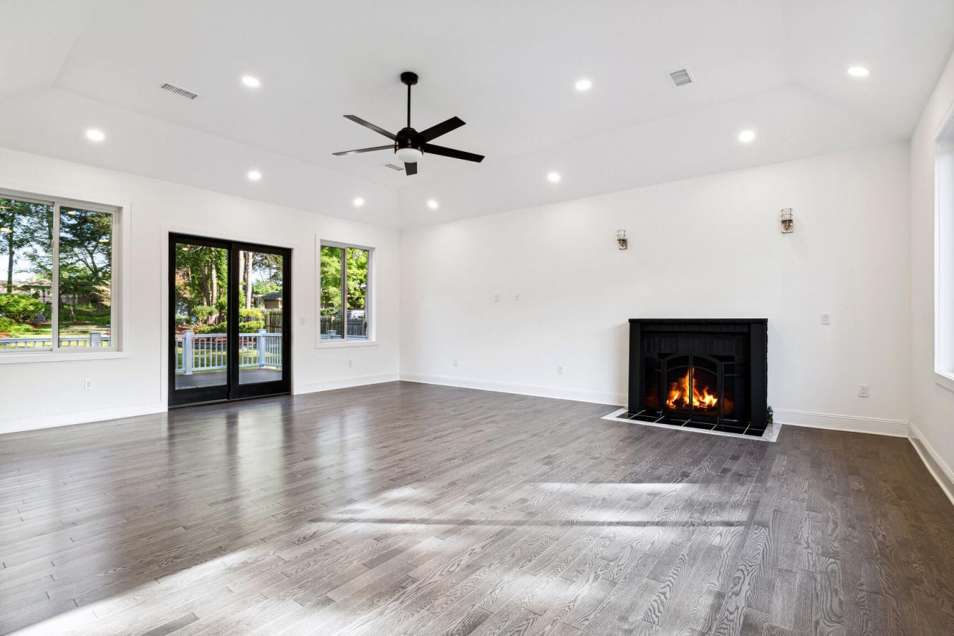 291 Tappan Road, Norwood, New Jersey, 07648, United States, 4 Bedrooms Bedrooms, ,5 BathroomsBathrooms,Residential,For Sale,291 Tappan Road,1586015