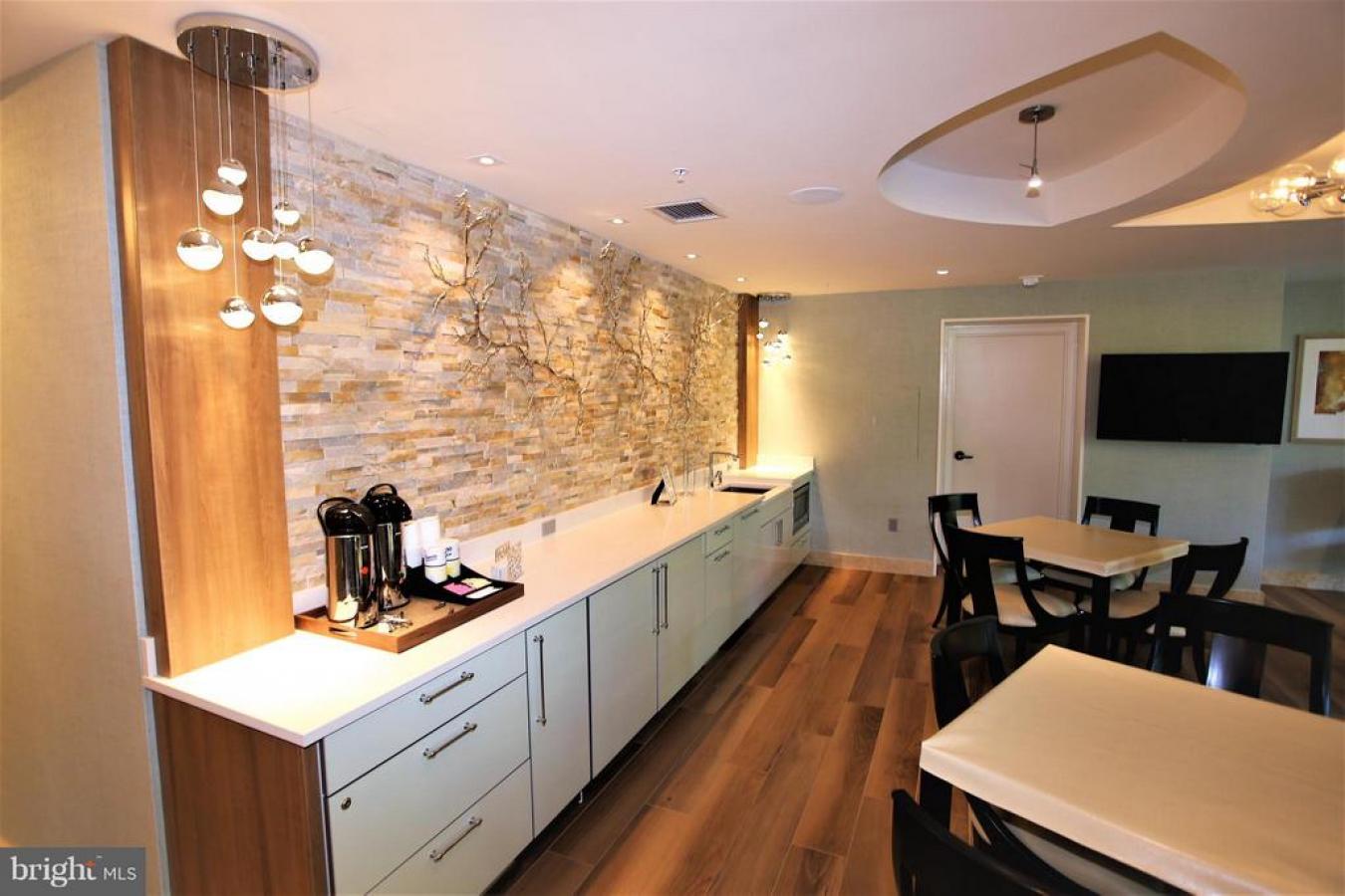 4301 MILITARY Unit 604, WASHINGTON, DC, 20015, United States, 2 Bedrooms Bedrooms, ,2 BathroomsBathrooms,Residential,For Sale,4301 MILITARY Unit 604,1592182