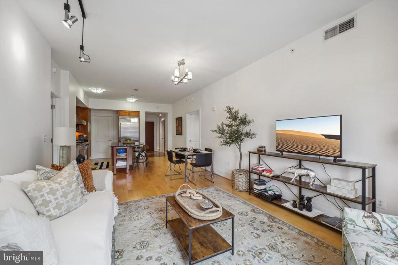 4301 MILITARY Unit 604, WASHINGTON, DC, 20015, United States, 2 Bedrooms Bedrooms, ,2 BathroomsBathrooms,Residential,For Sale,4301 MILITARY Unit 604,1592182