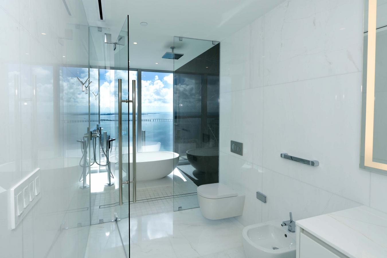 300 Biscayne Boulevard Way, Miami, FL, 33131, United States, 5 Bedrooms Bedrooms, ,5 BathroomsBathrooms,Residential,For Sale,300 Biscayne Boulevard Way,1592179