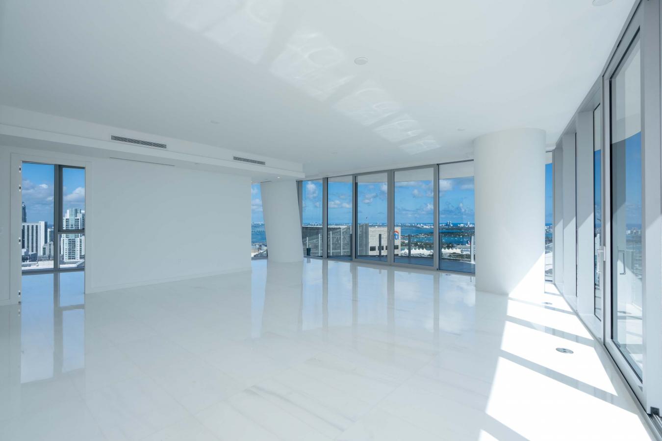 300 Biscayne Boulevard Way, Miami, FL, 33131, United States, 5 Bedrooms Bedrooms, ,5 BathroomsBathrooms,Residential,For Sale,300 Biscayne Boulevard Way,1592179