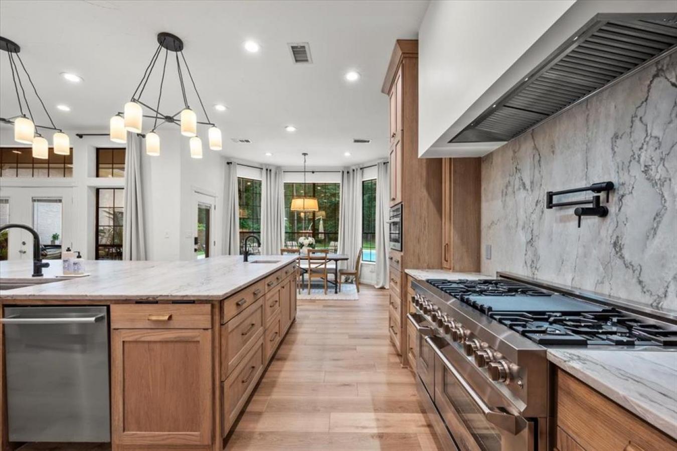 9819 Crestwater Circle, Magnolia, TX, 77354, United States, 5 Bedrooms Bedrooms, ,4 BathroomsBathrooms,Residential,For Sale,9819 Crestwater Circle,1595353