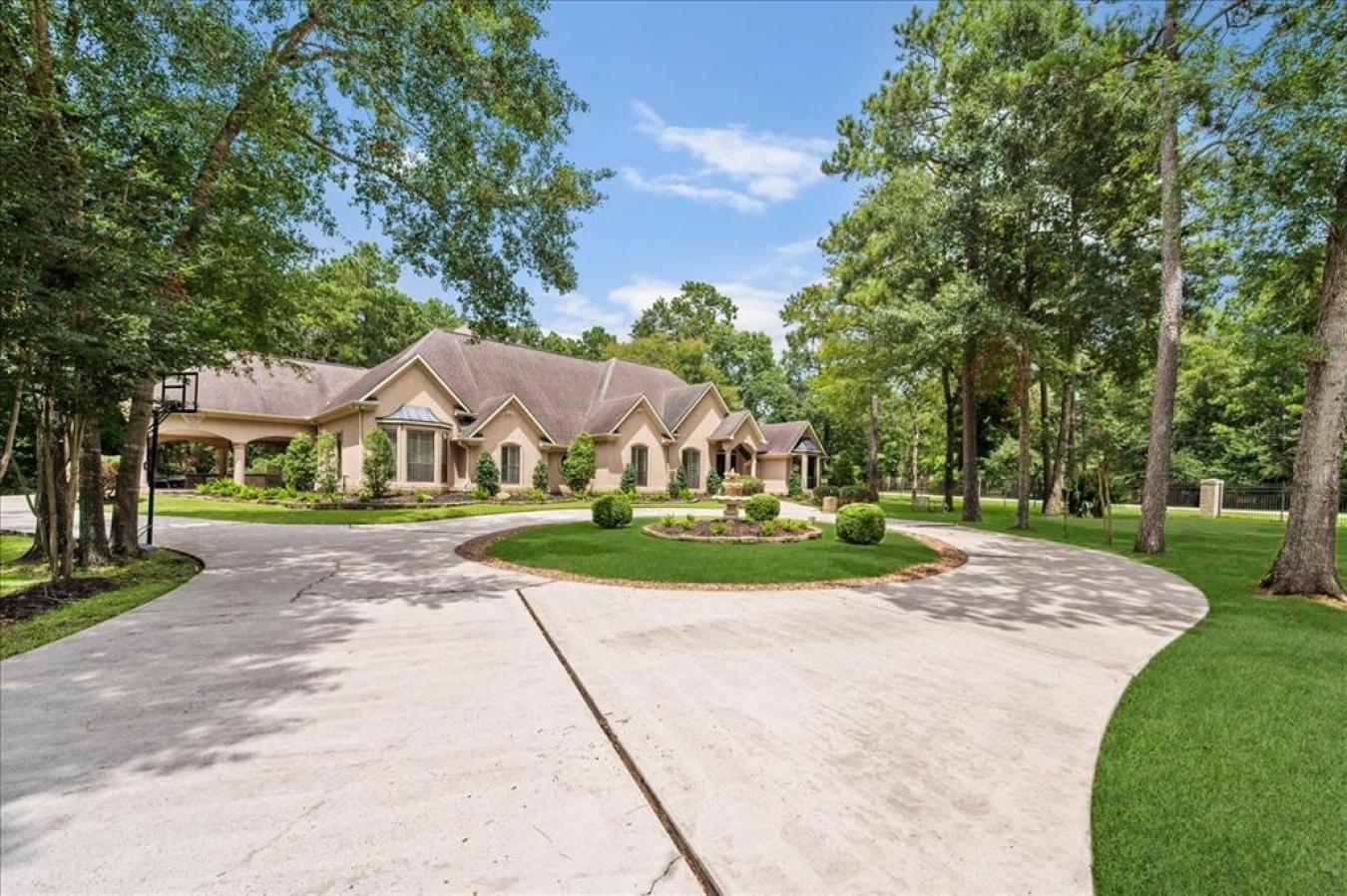 9819 Crestwater Circle, Magnolia, TX, 77354, United States, 5 Bedrooms Bedrooms, ,4 BathroomsBathrooms,Residential,For Sale,9819 Crestwater Circle,1595353