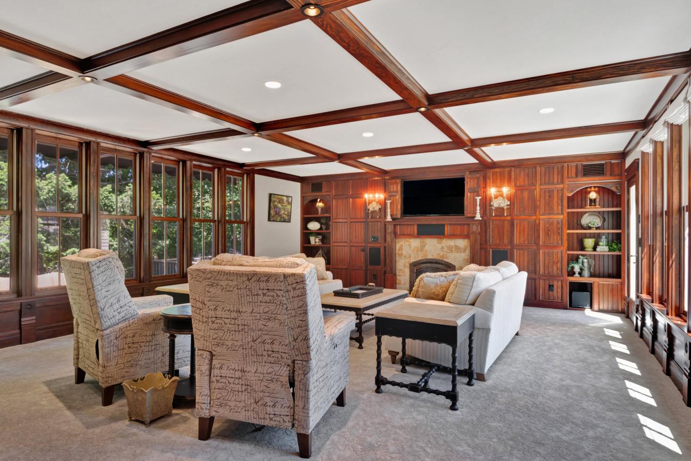 2215 Raymond Ave, Missoula, MT, 59802, United States, 6 Bedrooms Bedrooms, ,6 BathroomsBathrooms,Residential,For Sale,2215 Raymond Ave,1596543