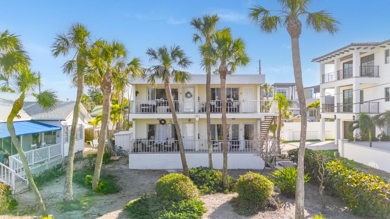 108 14TH AVENUE #3, ST PETE BEACH, Florida, 33706, United States, 1 Bedroom Bedrooms, ,1 BathroomBathrooms,Residential,For Sale,108 14TH AVENUE #3,1595587