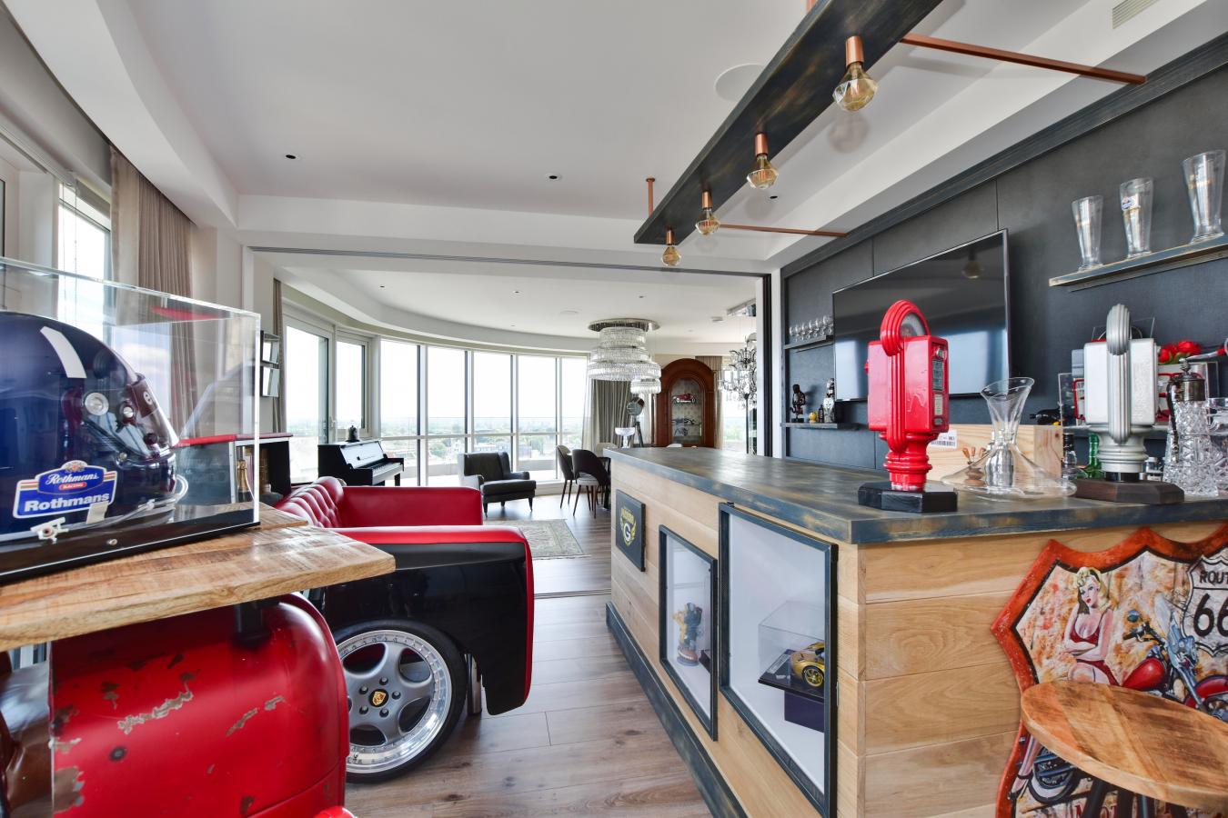 Flat 28 Quartz House, 12 New Broadway, Dickens Yard, London, W5 2XA, United Kingdom, 6 Bedrooms Bedrooms, ,5 BathroomsBathrooms,Residential,For Sale,Flat 28 Quartz House, 12 New Broadway,1595585