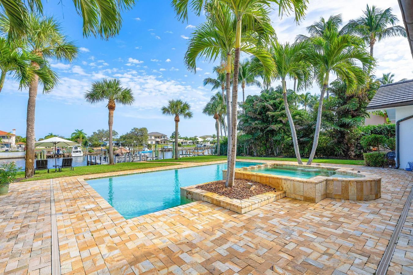 11932 S Edgewater Drive, Palm Beach Gardens, FL, 33410, United States, 5 Bedrooms Bedrooms, ,4 BathroomsBathrooms,Residential,For Sale,11932 S Edgewater Drive,1595572
