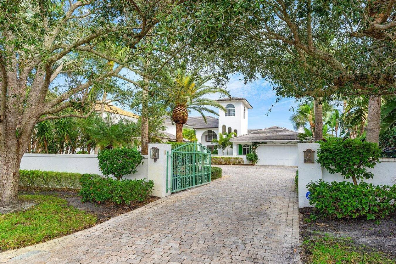 11932 S Edgewater Drive, Palm Beach Gardens, FL, 33410, United States, 5 Bedrooms Bedrooms, ,4 BathroomsBathrooms,Residential,For Sale,11932 S Edgewater Drive,1595572
