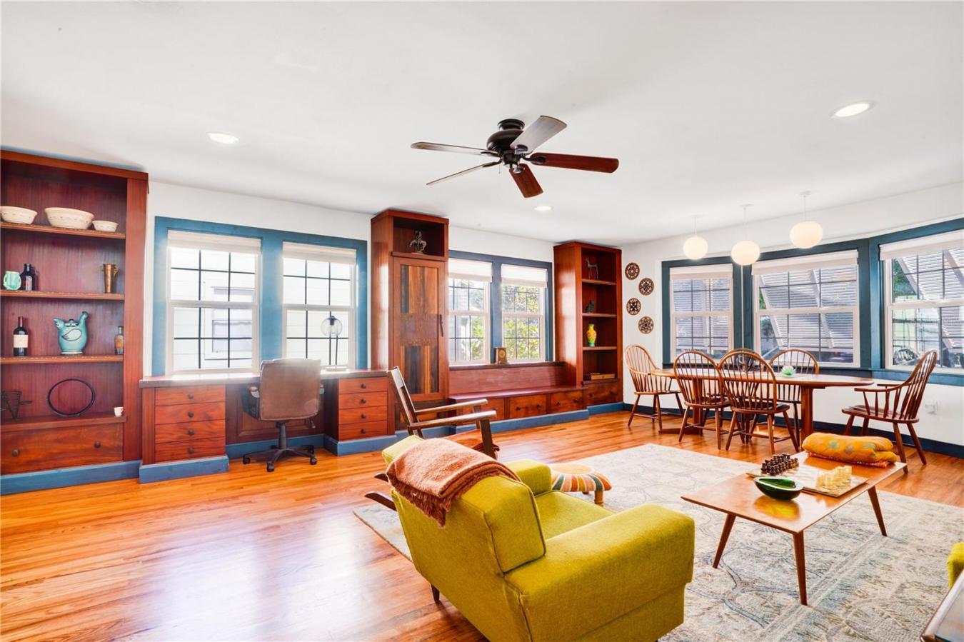 2827 11TH AVENUE N, ST PETERSBURG, Florida, 33713, United States, 2 Bedrooms Bedrooms, ,2 BathroomsBathrooms,Residential,For Sale,2827 11TH AVENUE N,1598421