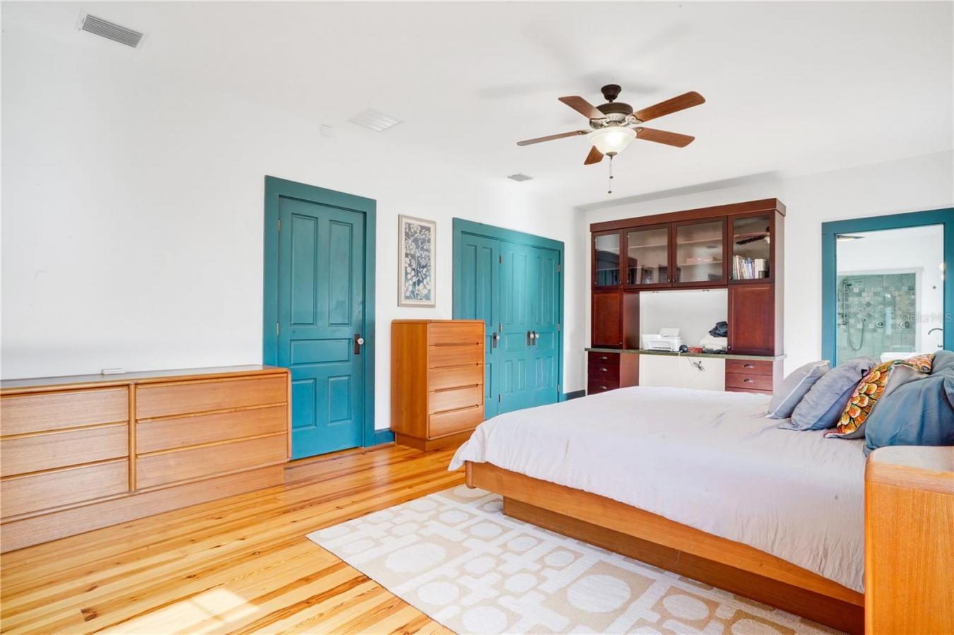 2827 11TH AVENUE N, ST PETERSBURG, Florida, 33713, United States, 2 Bedrooms Bedrooms, ,2 BathroomsBathrooms,Residential,For Sale,2827 11TH AVENUE N,1598421