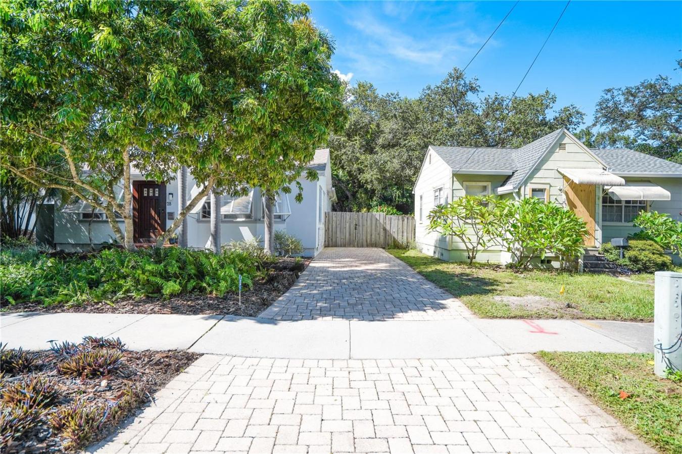 2827 11TH AVENUE N, ST PETERSBURG, Florida, 33713, United States, 2 Bedrooms Bedrooms, ,2 BathroomsBathrooms,Residential,For Sale,2827 11TH AVENUE N,1598421