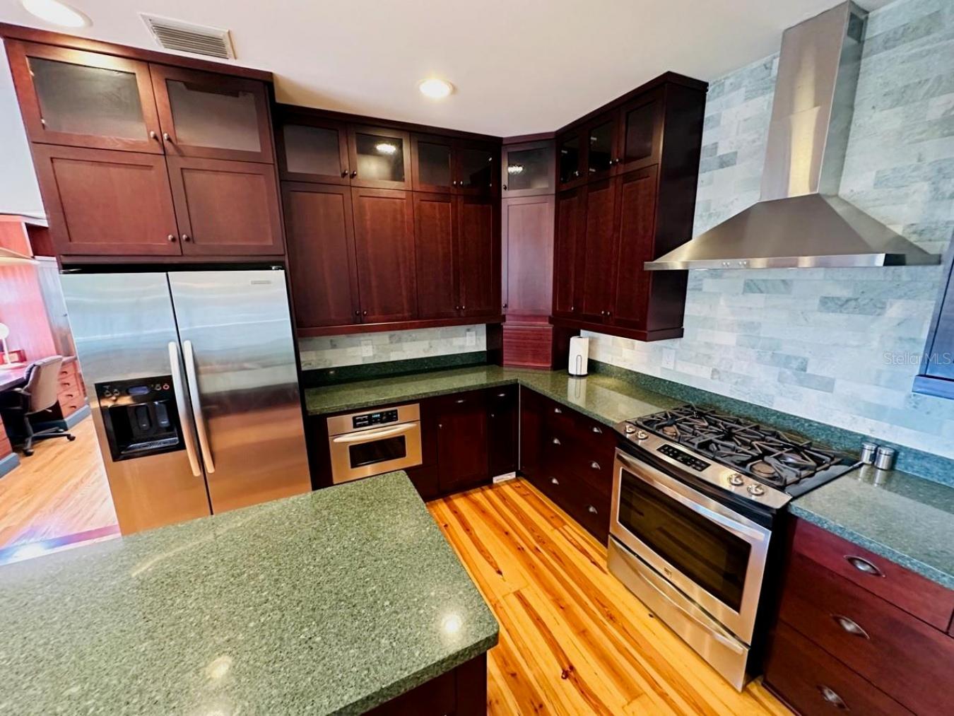 2827 11TH AVENUE N, ST PETERSBURG, Florida, 33713, United States, 2 Bedrooms Bedrooms, ,2 BathroomsBathrooms,Residential,For Sale,2827 11TH AVENUE N,1598421