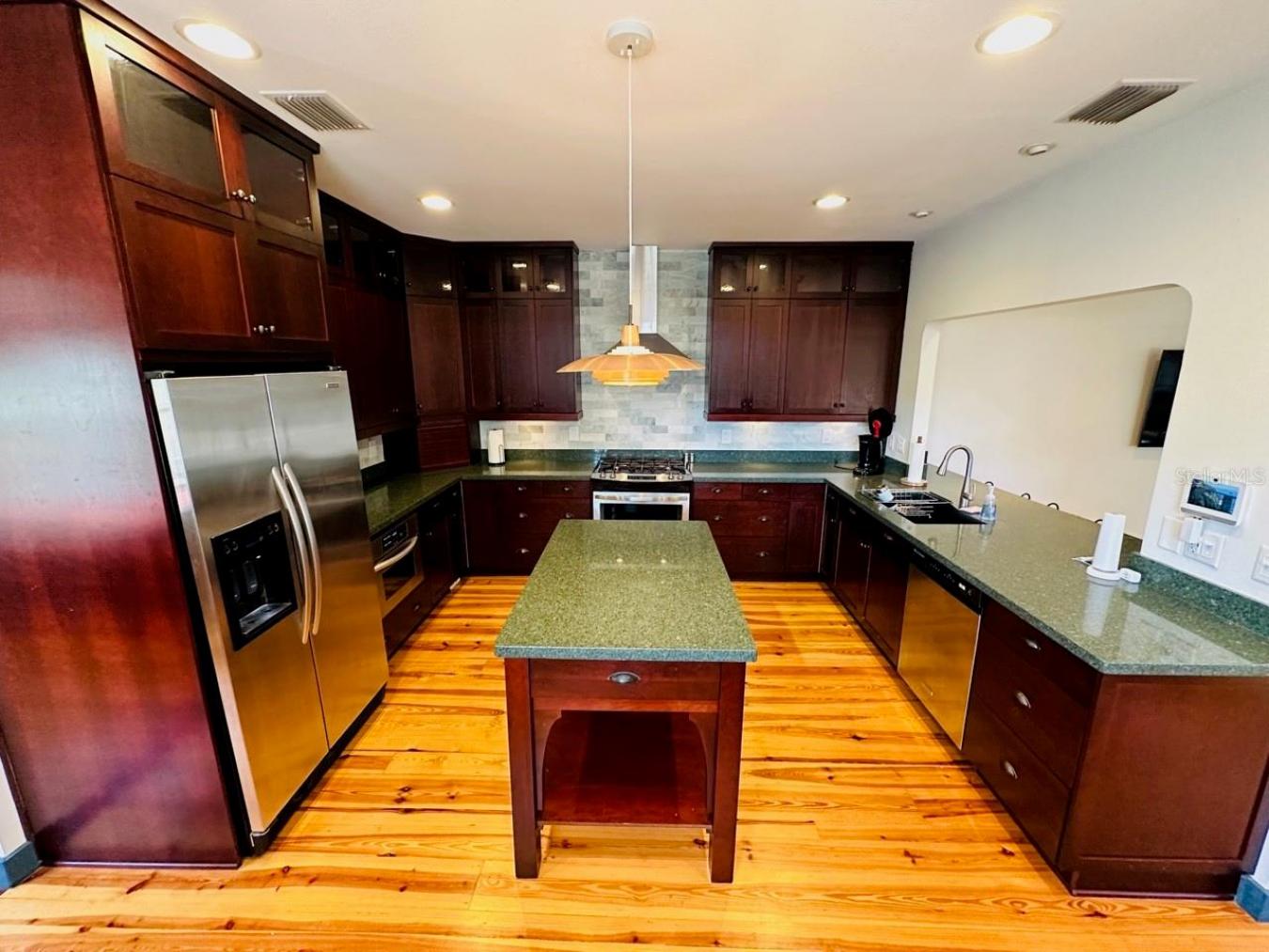 2827 11TH AVENUE N, ST PETERSBURG, Florida, 33713, United States, 2 Bedrooms Bedrooms, ,2 BathroomsBathrooms,Residential,For Sale,2827 11TH AVENUE N,1598421