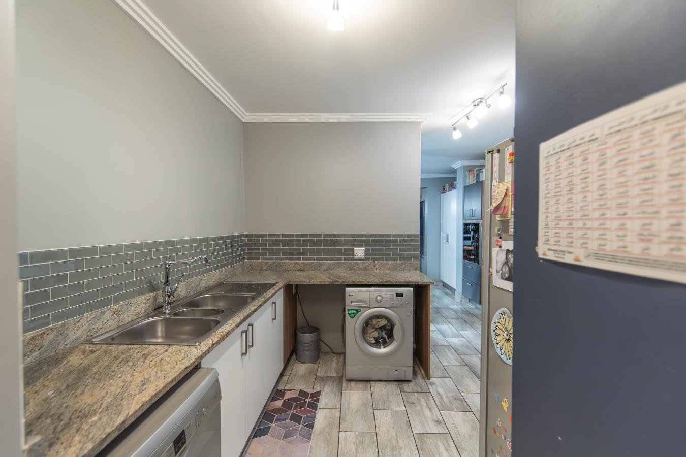 Port Elizabeth, 6065, South Africa, 4 Bedrooms Bedrooms, ,3 BathroomsBathrooms,Residential,For Sale,1677604