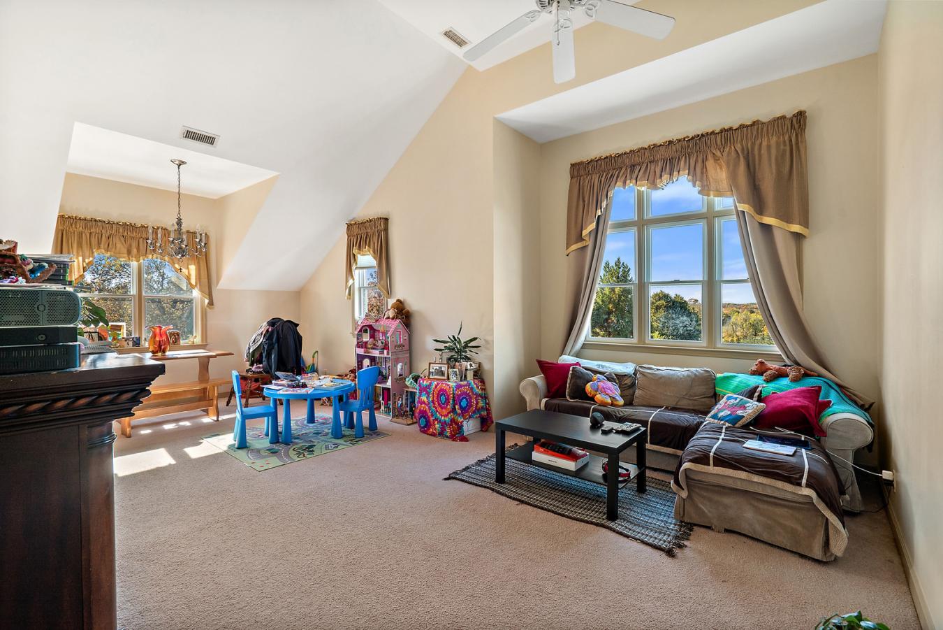 7351 Leigh Road, Warrenton, VA, 20186, United States, 2 Bedrooms Bedrooms, ,1 BathroomBathrooms,Residential,For Sale,7351 Leigh Road,1598384