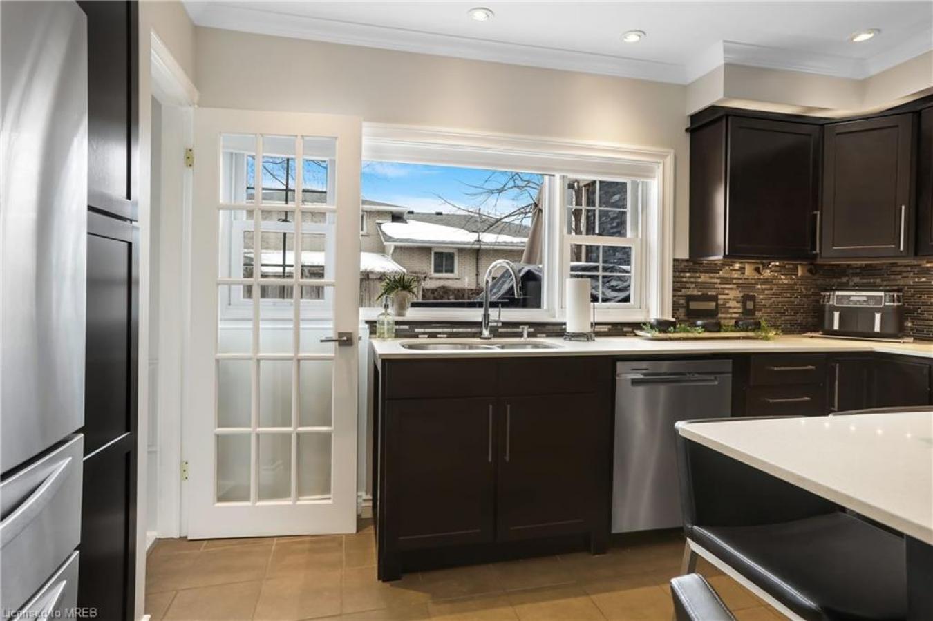 8 Warwick Road, Hamilton, Ontario, L8E 1Y3, Canada, 3 Bedrooms Bedrooms, ,2 BathroomsBathrooms,Residential,For Sale,8 Warwick Road,1601224