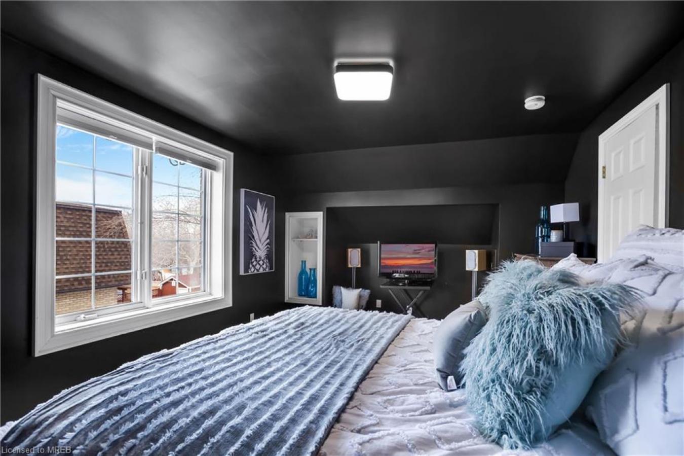 8 Warwick Road, Hamilton, Ontario, L8E 1Y3, Canada, 3 Bedrooms Bedrooms, ,2 BathroomsBathrooms,Residential,For Sale,8 Warwick Road,1601224