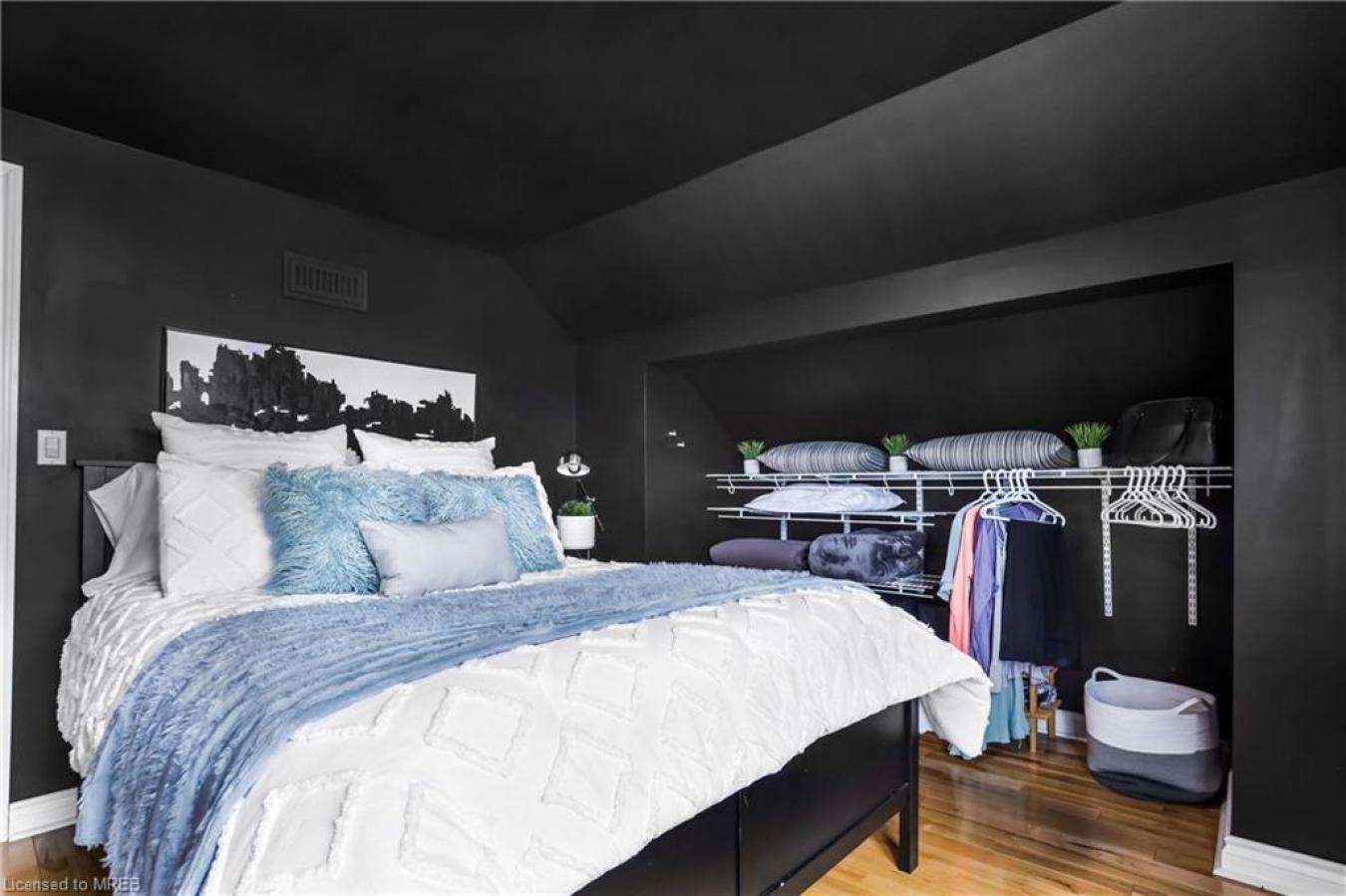 8 Warwick Road, Hamilton, Ontario, L8E 1Y3, Canada, 3 Bedrooms Bedrooms, ,2 BathroomsBathrooms,Residential,For Sale,8 Warwick Road,1601224