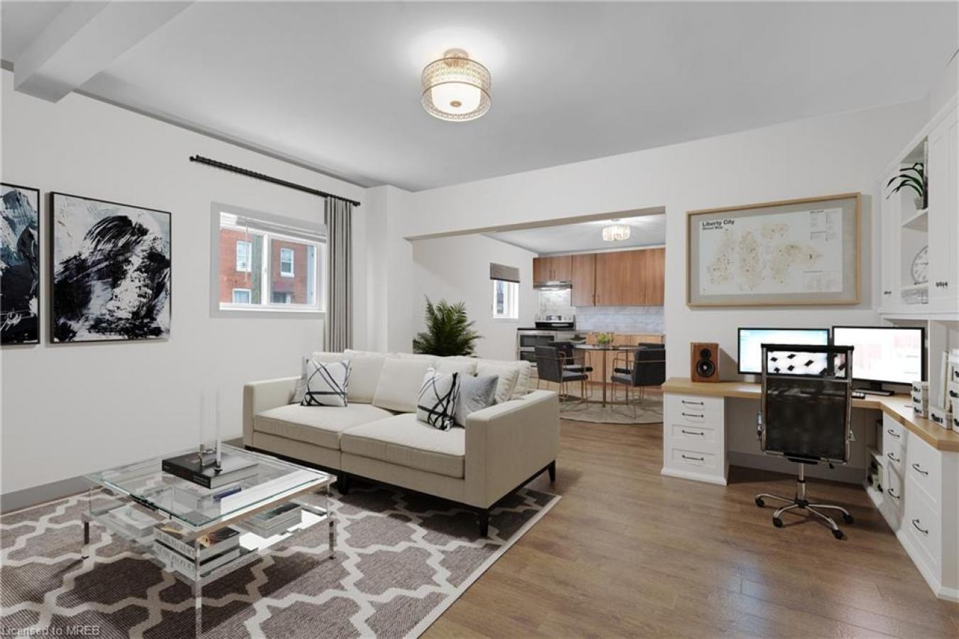 44 Mary Street, Brantford, ON, N3S 3B1, Canada, 7 Bedrooms Bedrooms, ,4 BathroomsBathrooms,Residential,For Sale,44 Mary Street,1601222