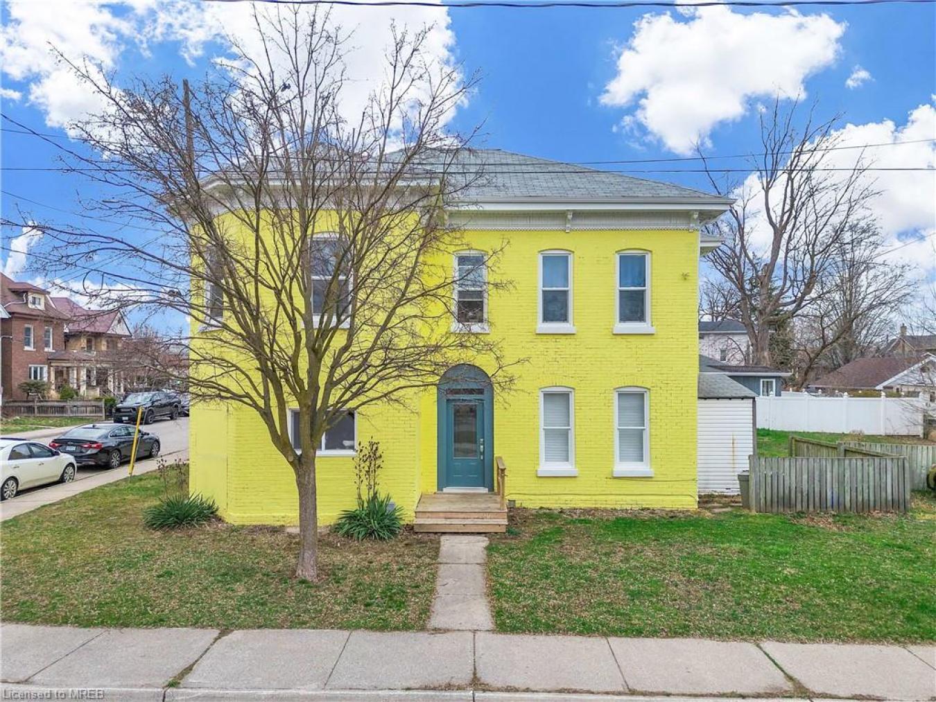 44 Mary Street, Brantford, ON, N3S 3B1, Canada, 7 Bedrooms Bedrooms, ,4 BathroomsBathrooms,Residential,For Sale,44 Mary Street,1601222