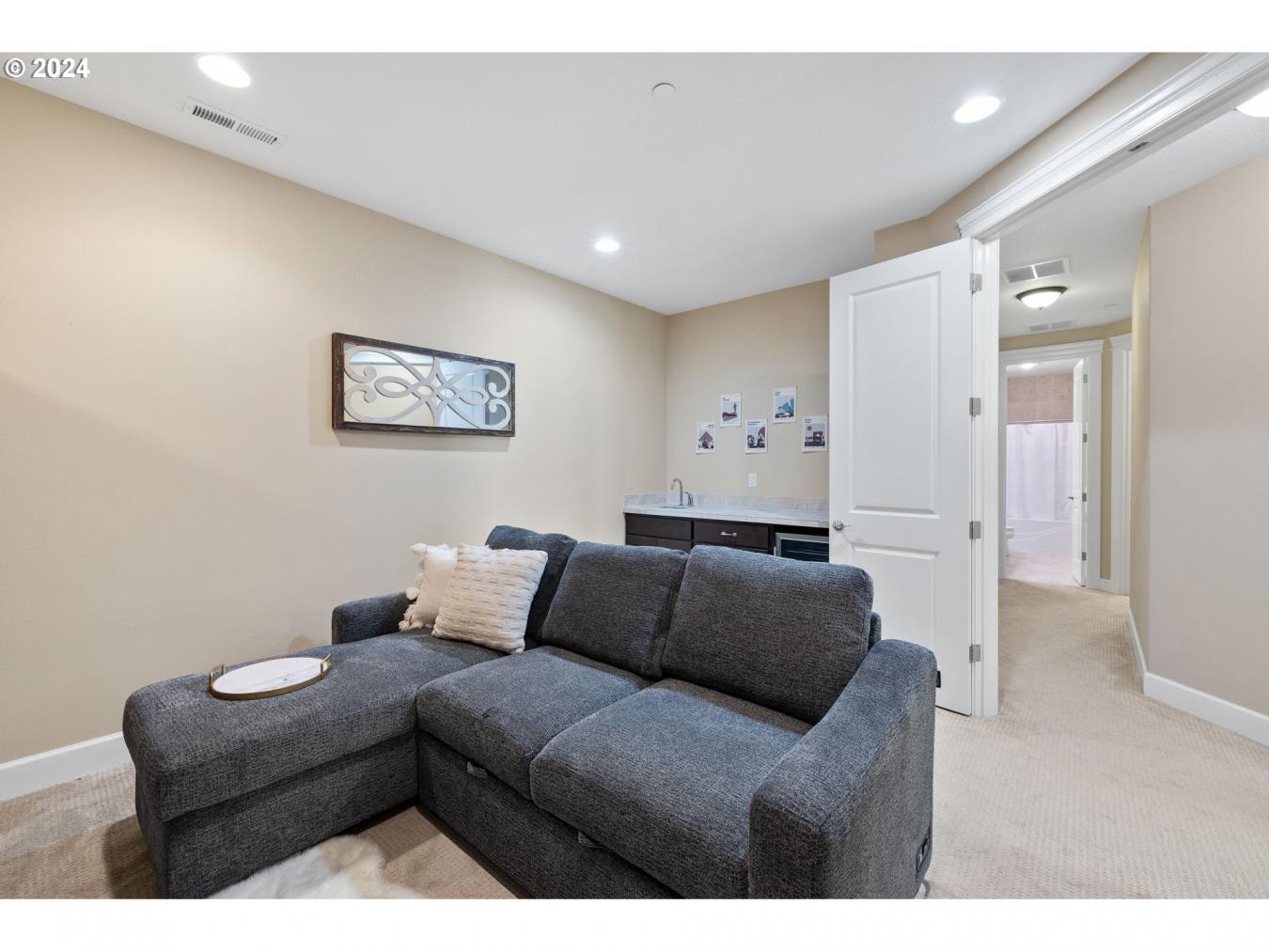 1720 NW KLICKITAT STREET, Camas, Washington, 98607, United States, 4 Bedrooms Bedrooms, ,3 BathroomsBathrooms,Residential,For Sale,1720 NW KLICKITAT STREET,1603697