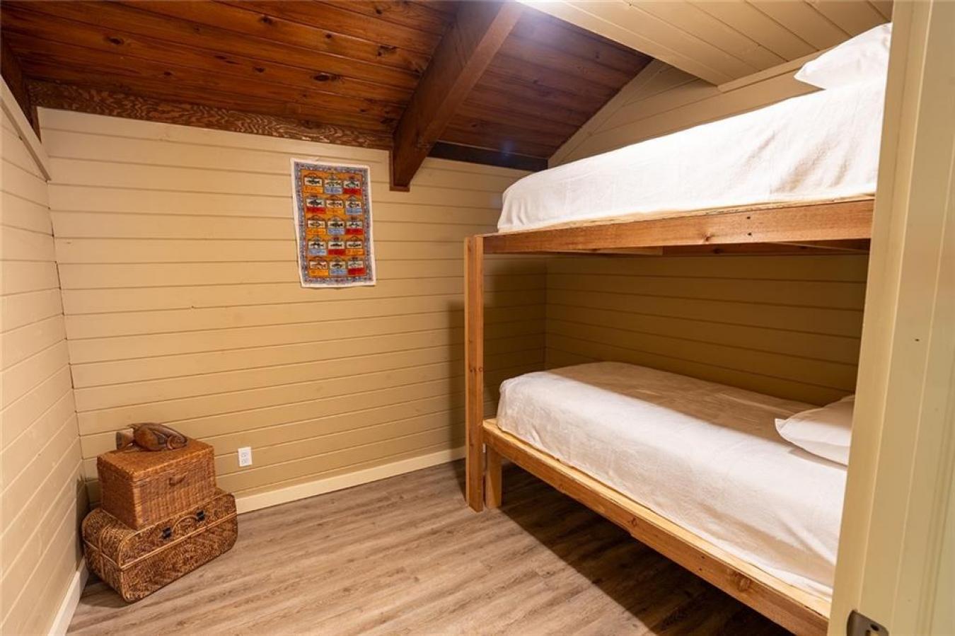 32377 MO-MM, Warsaw, MO, 65355, United States, ,Residential,For Sale,32377 MO-MM,1603652