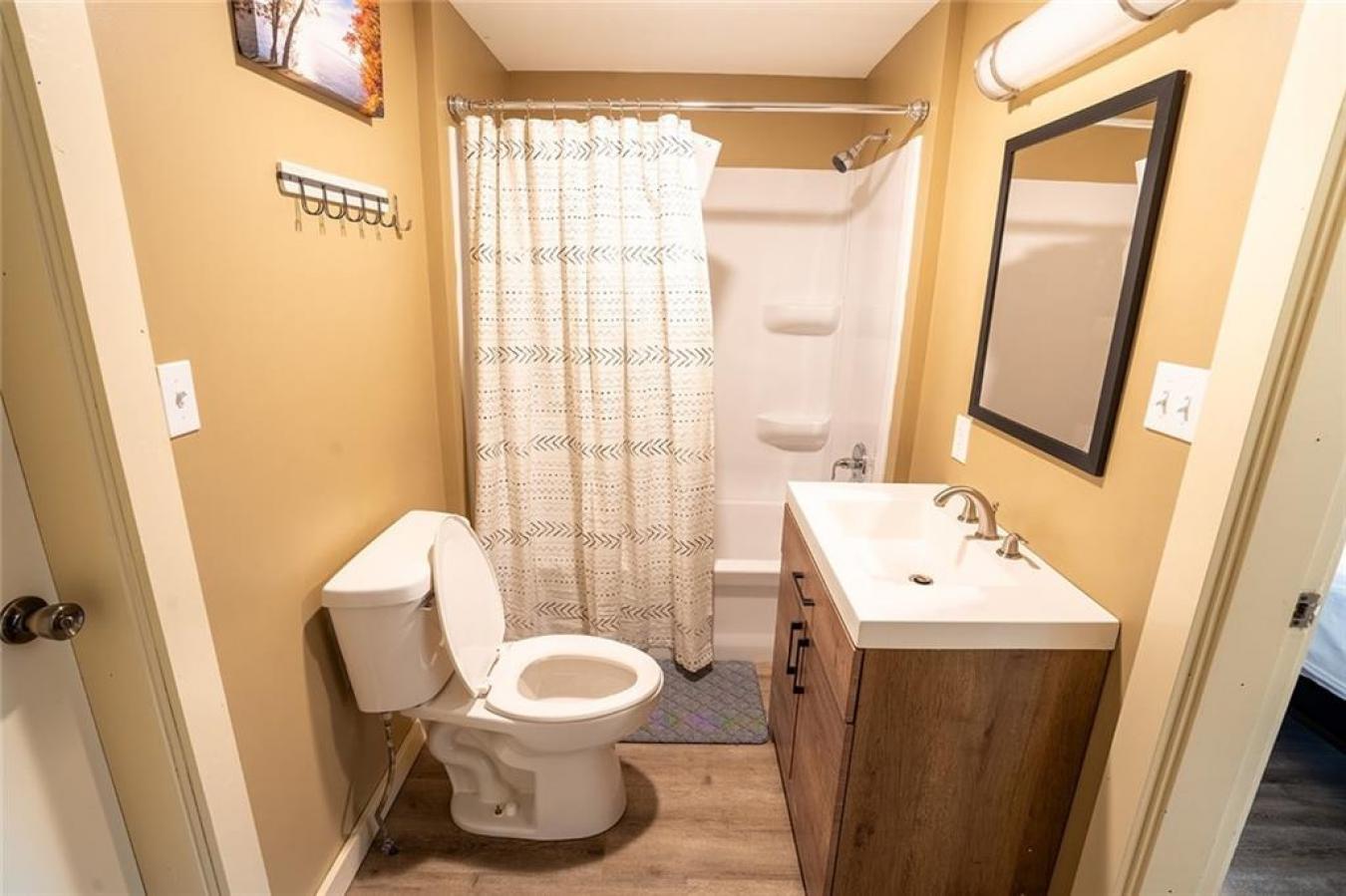 32377 MO-MM, Warsaw, MO, 65355, United States, ,Residential,For Sale,32377 MO-MM,1603652