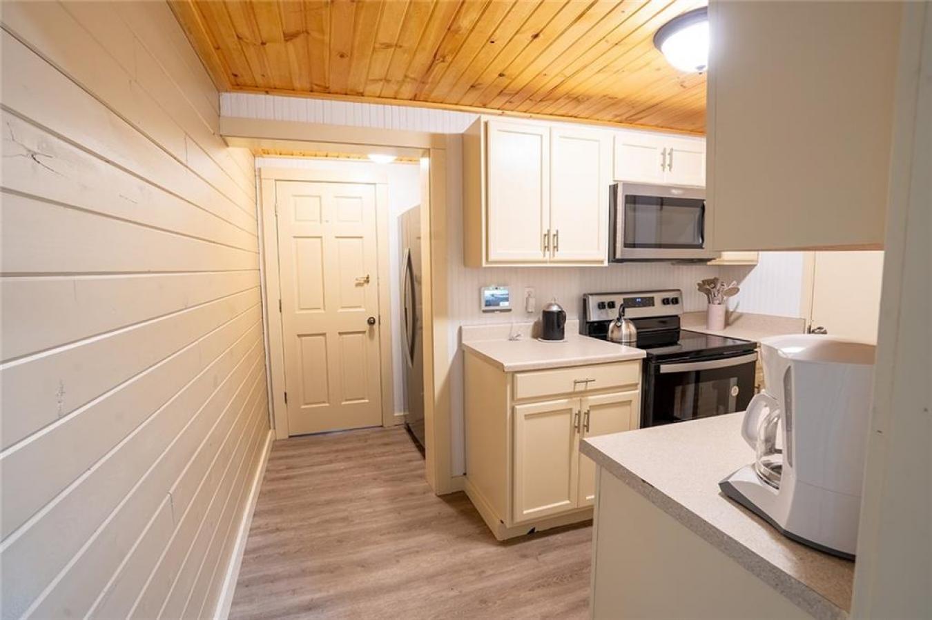 32377 MO-MM, Warsaw, MO, 65355, United States, ,Residential,For Sale,32377 MO-MM,1603652