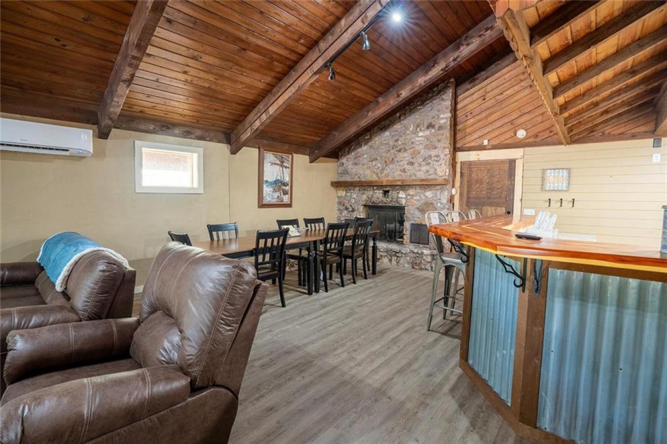 32377 MO-MM, Warsaw, MO, 65355, United States, ,Residential,For Sale,32377 MO-MM,1603652