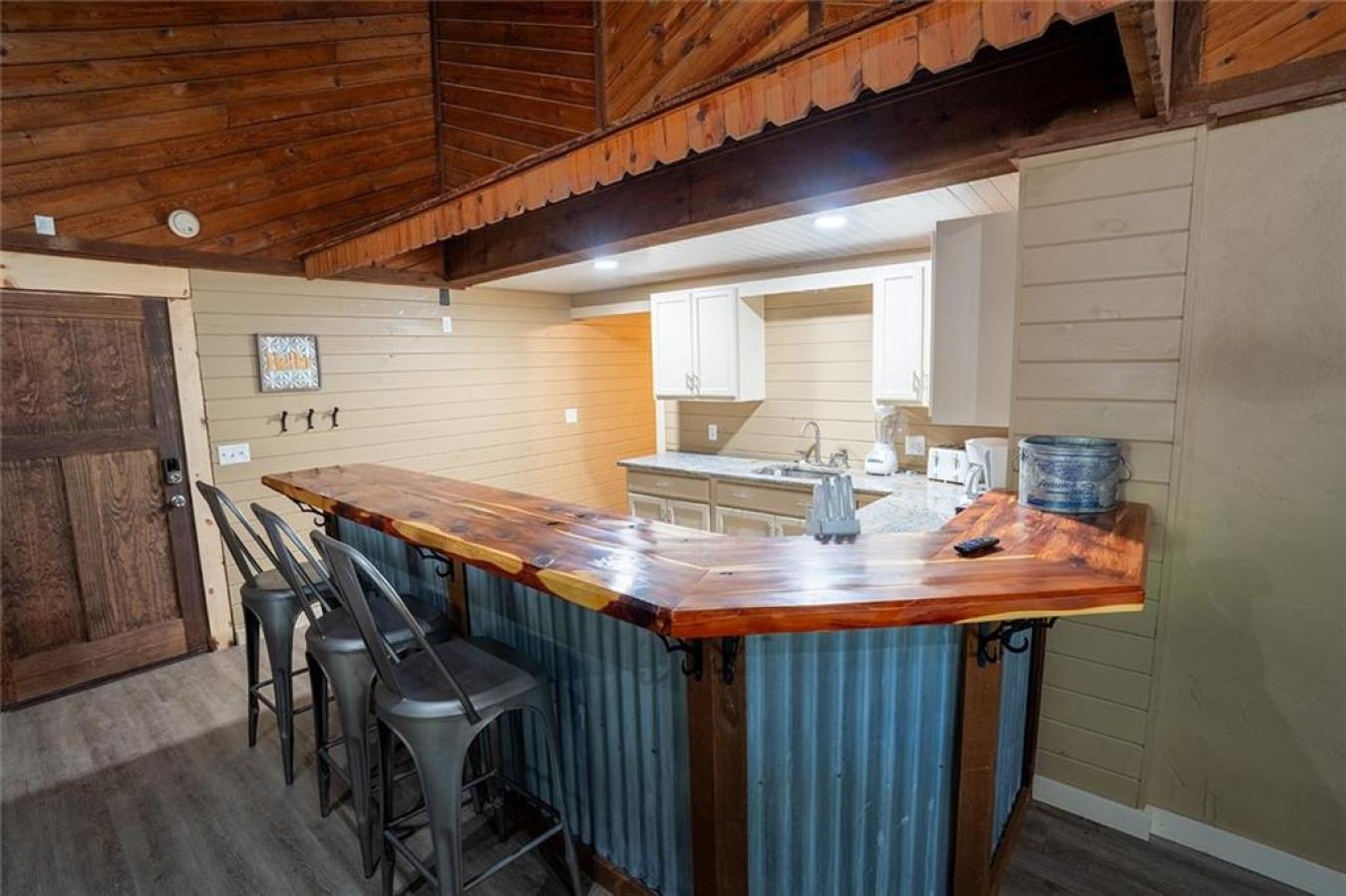 32377 MO-MM, Warsaw, MO, 65355, United States, ,Residential,For Sale,32377 MO-MM,1603652