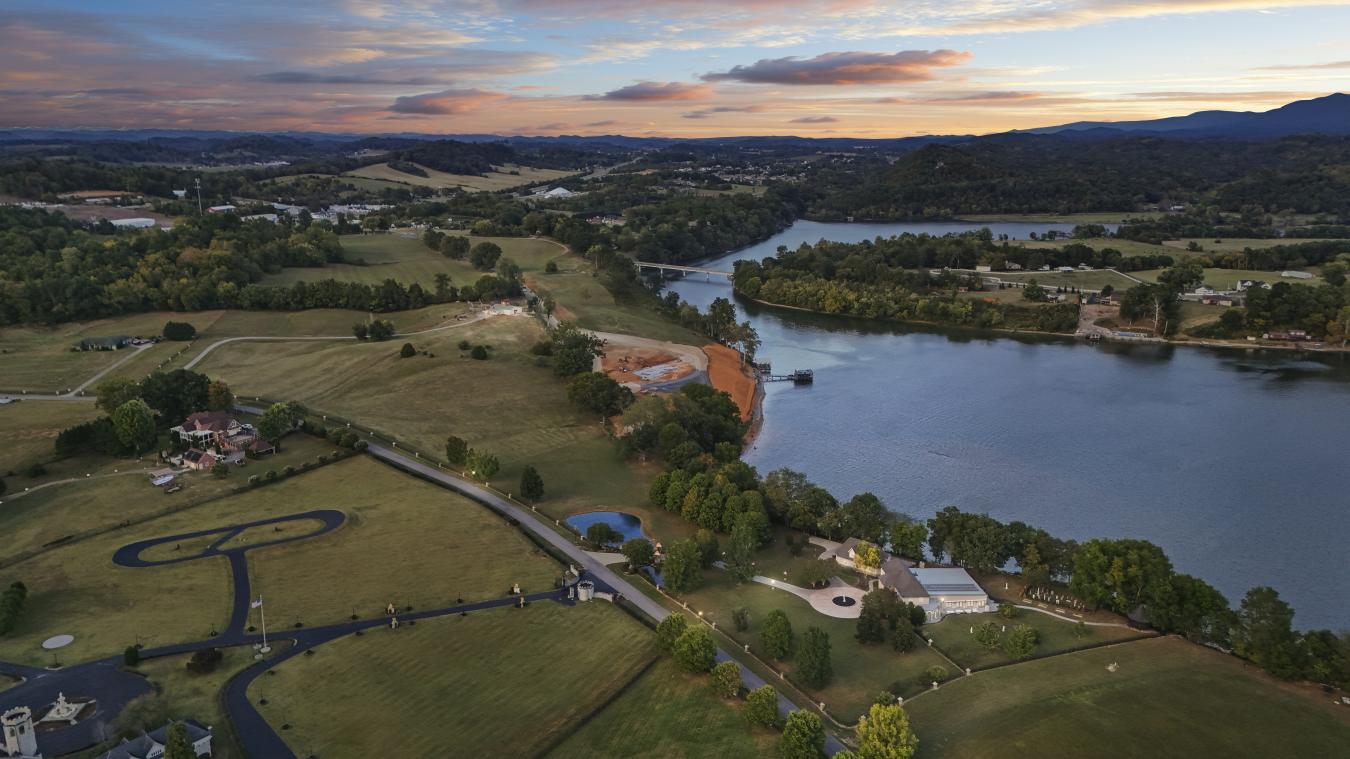 220 Degrasse Drive, Johnson City, TN, 37601, United States, 5 Bedrooms Bedrooms, ,7 BathroomsBathrooms,Residential,For Sale,220 Degrasse Drive,1605297