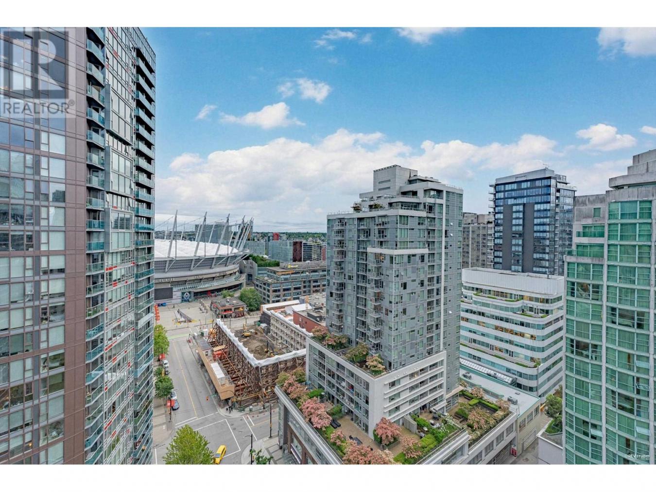 2203 788 HAMILTON STREET, Vancouver, British Columbia, V6B 0E9, Canada, 2 Bedrooms Bedrooms, ,Residential,For Sale,2203 788 HAMILTON STREET,1605288