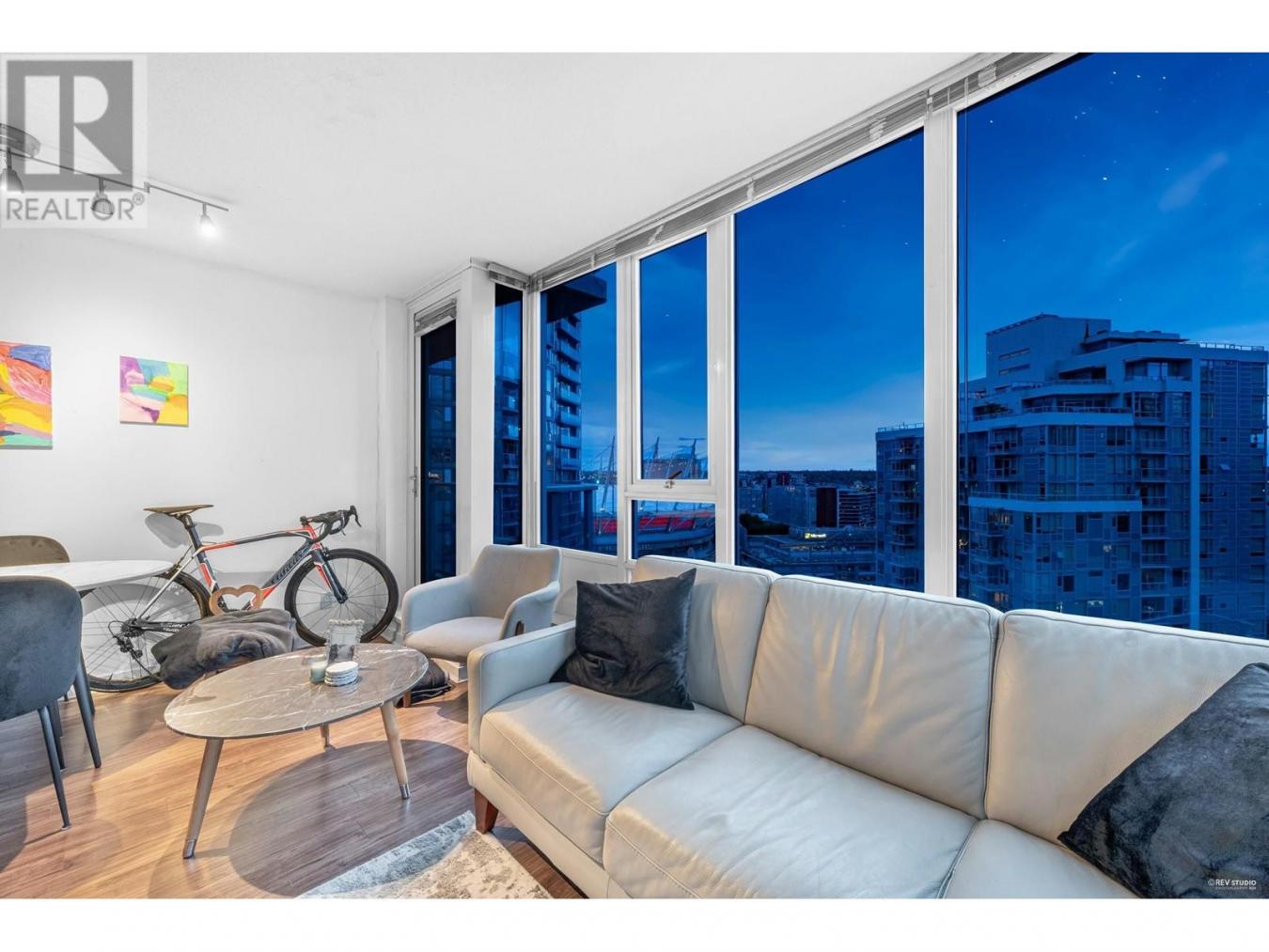 2203 788 HAMILTON STREET, Vancouver, British Columbia, V6B 0E9, Canada, 2 Bedrooms Bedrooms, ,Residential,For Sale,2203 788 HAMILTON STREET,1605288
