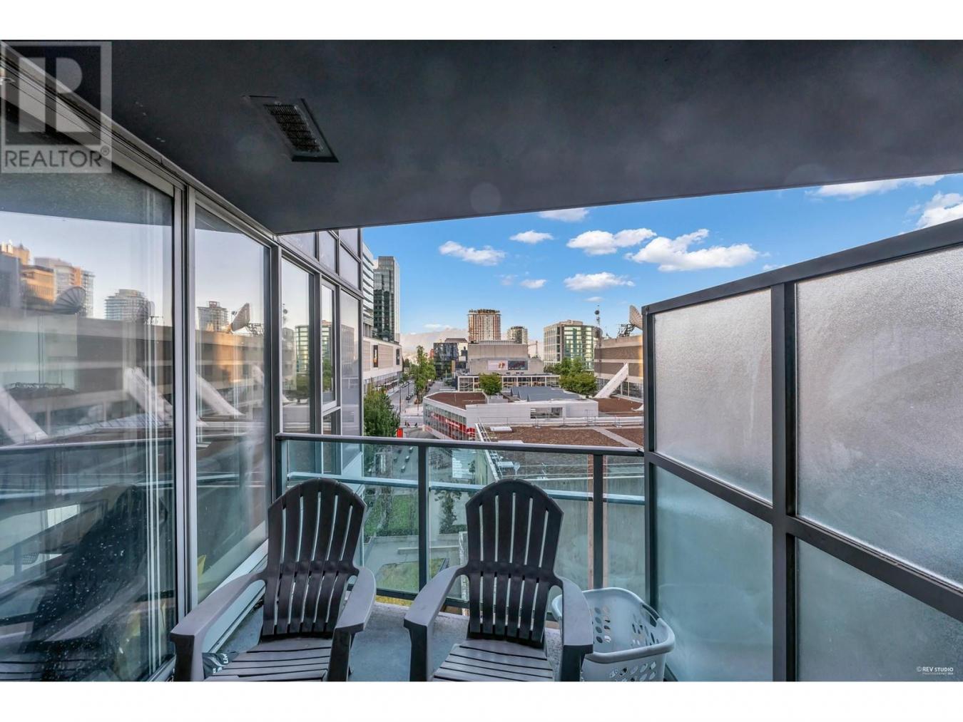 1009 788 HAMILTON STREET, Vancouver, BC, V6B 0E9, Canada, 3 Bedrooms Bedrooms, ,Residential,For Sale,1009 788 HAMILTON STREET,1605287
