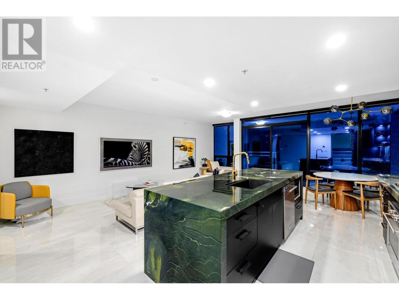 205 1455 HOWE STREET, Vancouver, BC, V6Z 1C2, Canada, 2 Bedrooms Bedrooms, ,Residential,For Sale,205 1455 HOWE STREET,1605286