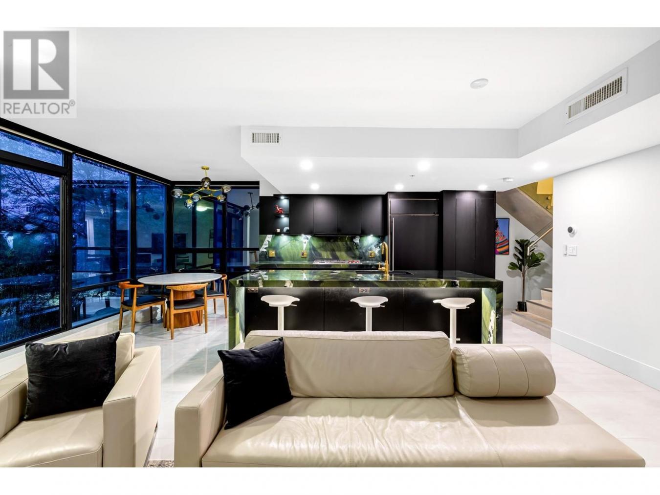 205 1455 HOWE STREET, Vancouver, BC, V6Z 1C2, Canada, 2 Bedrooms Bedrooms, ,Residential,For Sale,205 1455 HOWE STREET,1605286